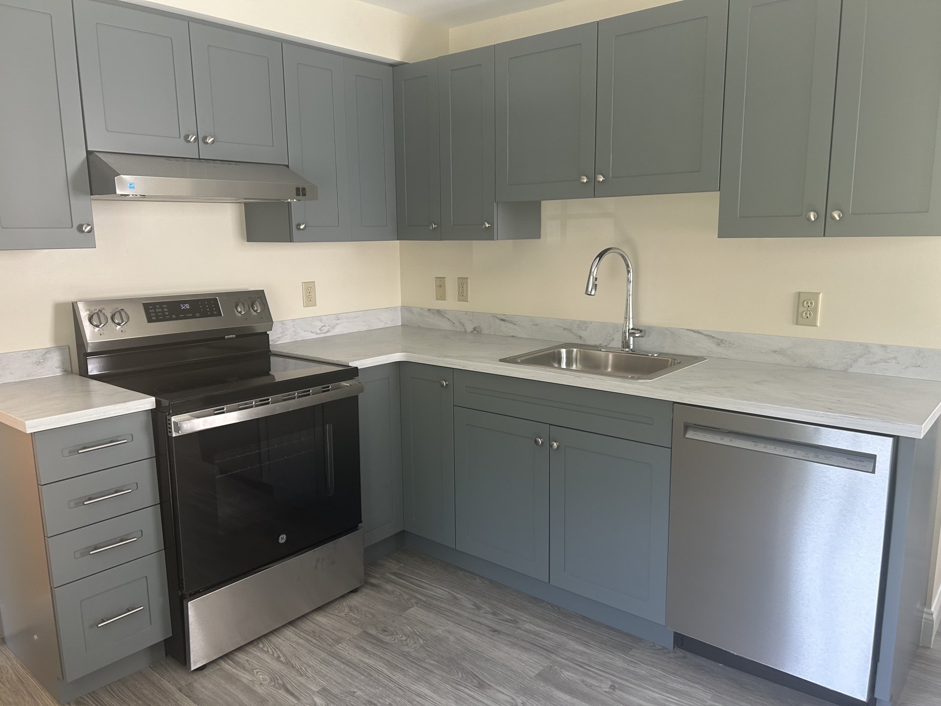 Kellogg House Unit 1 Kitchen